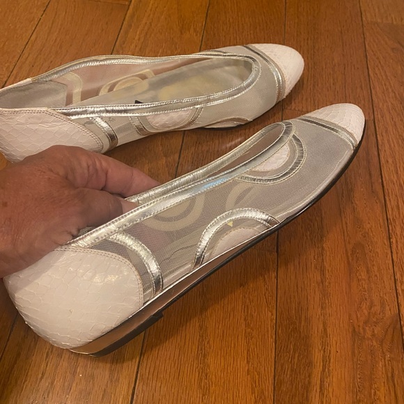 Nina white flat shoes - Picture 2 of 4